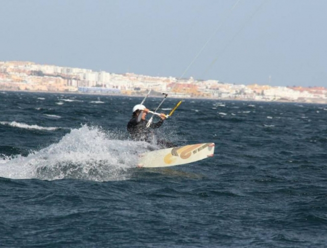  奥利维亚放风筝 